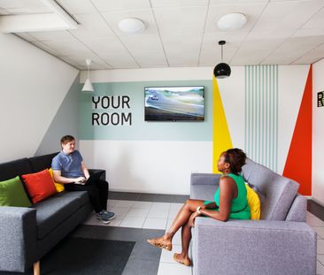 Medium High Double Ensuite - Photo 2