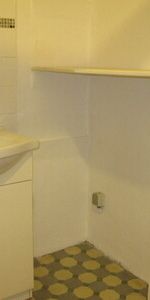 Location Appartement 1 pièce 44m² LA CIOTAT 13600 - Photo 4