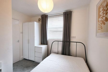2 bedroom house share to rent - Photo 2