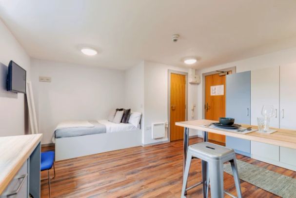 Standard Ensuite - Photo 1