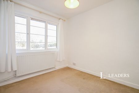 2 bedroom maisonette to rent The Lawns, Mount Pleasant, St Albans, AL3 - Photo 4