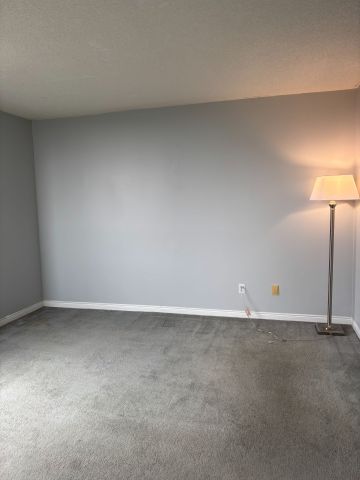 For Lease - 135 Hillcrest Avenue Unit# 711, Mississauga, Ontario - Photo 2