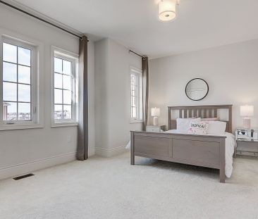 For Lease - 459 Threshing Mill Boulevard, Oakville, Ontario - Photo 5