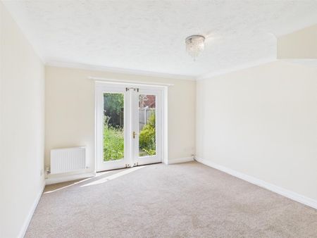 2 BED House To rent - Photo 2