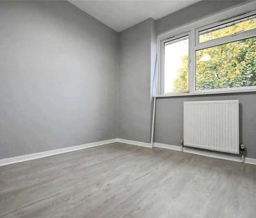 Maplestead Road, Dagenham, RM9 - Photo 4