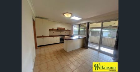 Beautiful sunny elevated position - Photo 3