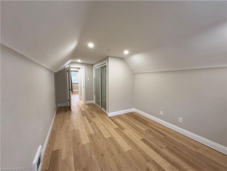 For Lease - 232 Rodgers Road, Hamilton, Ontario - Photo 5