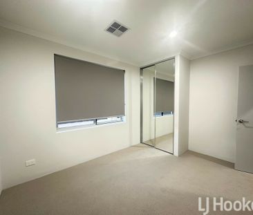 Beachfront Bliss at the End of the Street � Stunning Madora Bay! - Photo 3