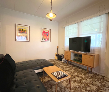 Charming Central Ballina Home with Large Yard - Photo 1