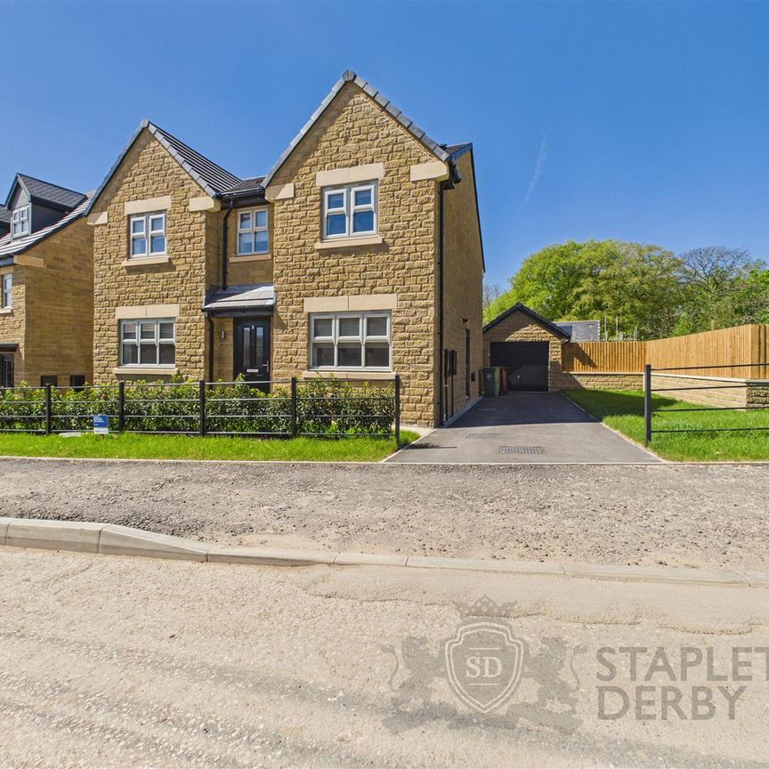 4 Bedroom Detached House for Rent - Photo 1