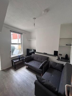 22 Carmel Street, Belfast, BT7 1QE - Photo 1