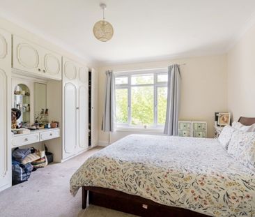 4 bedroom semi-detached house to rent - Photo 5