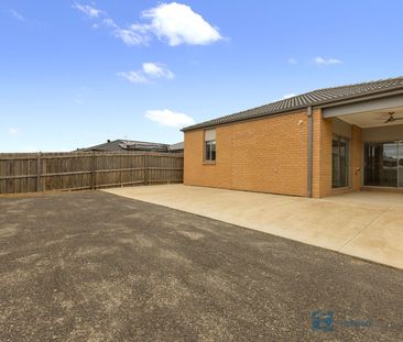 10 ELIZA PARK DRIVE, 3338, Melton South Vic - Photo 3