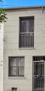 Updated terrace in prime location - Photo 4