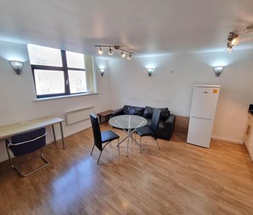 1 bedroom flat to rent - Photo 6