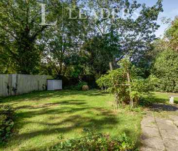 2 bedroom bungalow to rent Darvel Close, Woking, GU21 - Photo 6