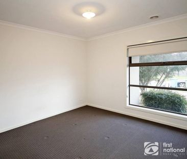 Perfectly Positioned Family Home - Photo 2