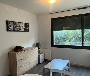 Location Appartement 1 pièce 22m² - Photo 2