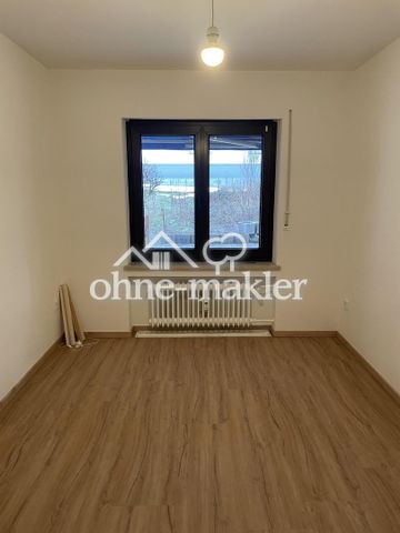 Großzügige, renovierte 3-Zimmerwohnung, mit Wintergarten, offenem Kamin und Kachelofen - Photo 2