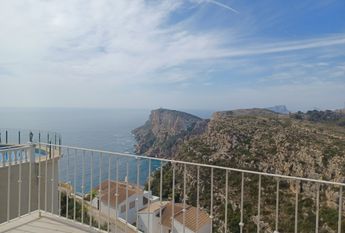 Villa for rent with 4 bedrooms and 3 bathrooms with stunning views