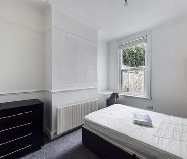 5 bedroom terraced house to rent - Photo 6