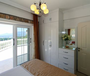Rymlig villa med 4 sovrum och pool i Mugla Fethiye - Photo 6
