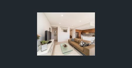 Luxury Apartment with Spectacular Balcony's & Sunset Views! *Unfurnished* - Photo 2