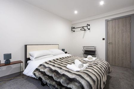 2 bedroom serviced apartment to rent - Photo 4