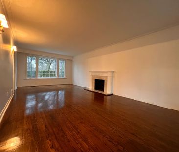 For Lease - 93 Lord Seaton Road, Toronto, Ontario - Photo 5