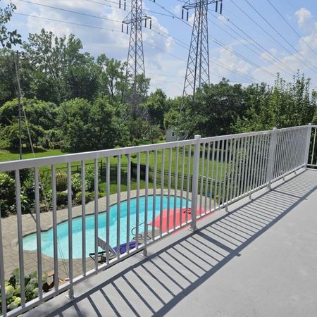 Grand 4 ½ , un superbe appartement rénové, lumineux et moderne a Ahuntsic - Photo 4