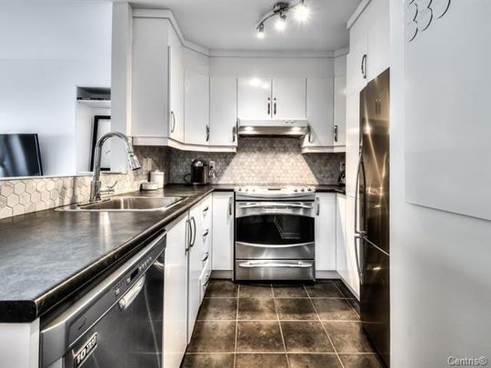 2313 Rue des Crocus, J4N 0E6, J4N 0E6, Longueuil - Photo 1