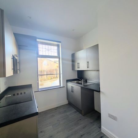 2 bedroom property to rent - Photo 3