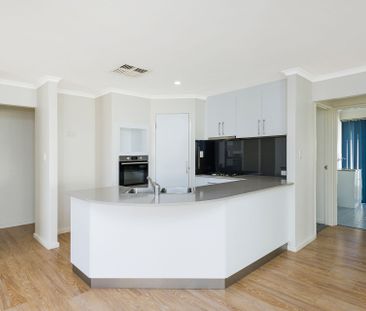 Spacious 3-Bedroom Family Home in Wannaup - Photo 5