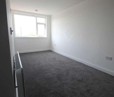 Market Street, Hyde, SK14 - Photo 4