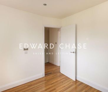 4 bedroom terraced house to rent - Photo 4