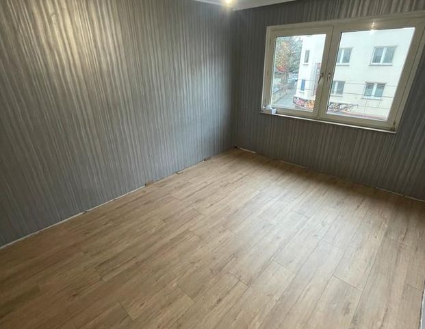 Biete 3 Wohnungen in einem Haus für Airbnb/Monteure/Rent to Rent - Photo 1