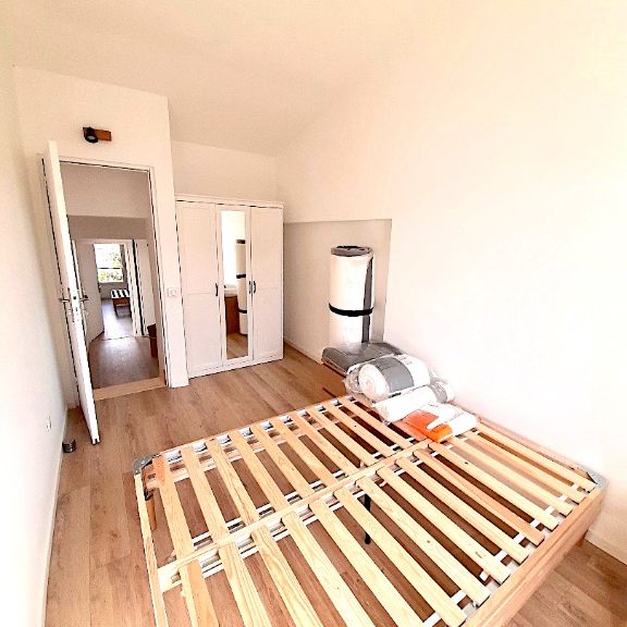 Appartement colocation Guyancourt 1 pièce 30 m2 - Photo 1