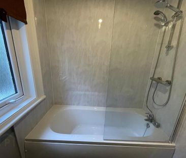 21 Bank Road, Larne, BT40 3AJ - Photo 6