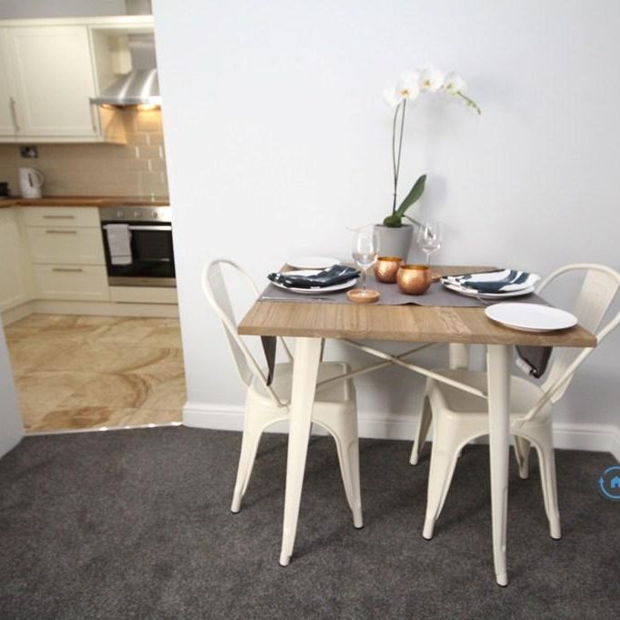 1 bedroom flat to rent - Photo 1