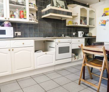 Room in a Shared House, Sheffield Square, E3 - Photo 2