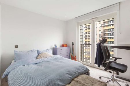 Contemporary two bedroom apartment in white city living - Photo 5