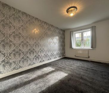 3 bedroom detached house to rent - Photo 2