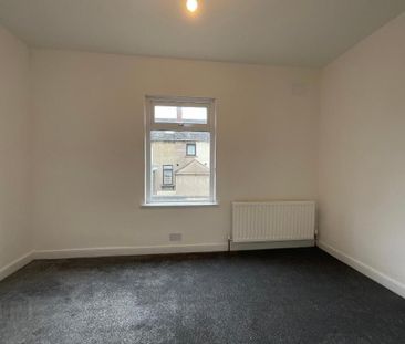 10 Ainsworth Drive, Belfast, BT13 3EJ - Photo 2