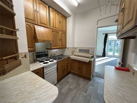 Holway Green, Taunton, TA1 - Photo 3