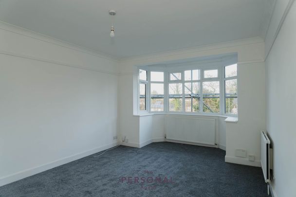 Nonsuch Walk, Cheam - Photo 1