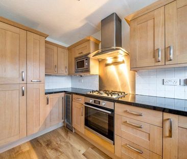 3 bedroom end of terrace house to rent - Photo 5