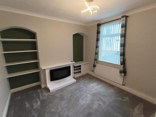 3 bedroom terraced house to rent - Photo 1