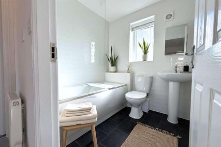 Moorland Green, Chopwell, NE17 - Photo 5