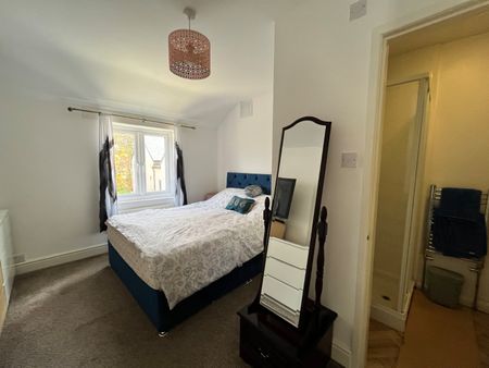 3 bedroom detached house to rent - Photo 5