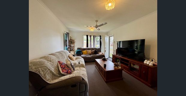 CLOSE TO PRIMARY SCHOOL AND GOLF COURSE - Photo 1